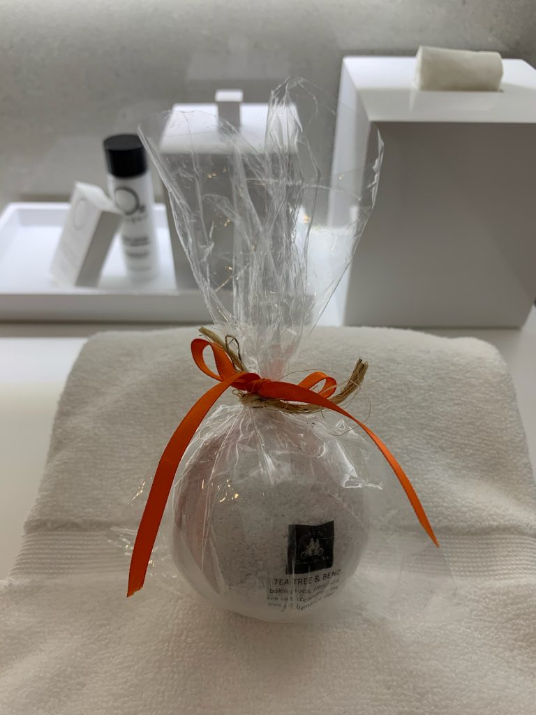 Bath amenities inHotel Mariposa